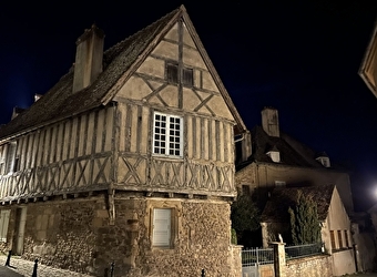 Les visiteurs du soir - AUTUN