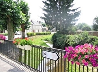 Aire de service pour camping-car de Moulins-Engilbert - MOULINS-ENGILBERT